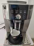 Vand espressor automat cafea DeLonghi MagnificaS,5 tipuri cafea15 bari