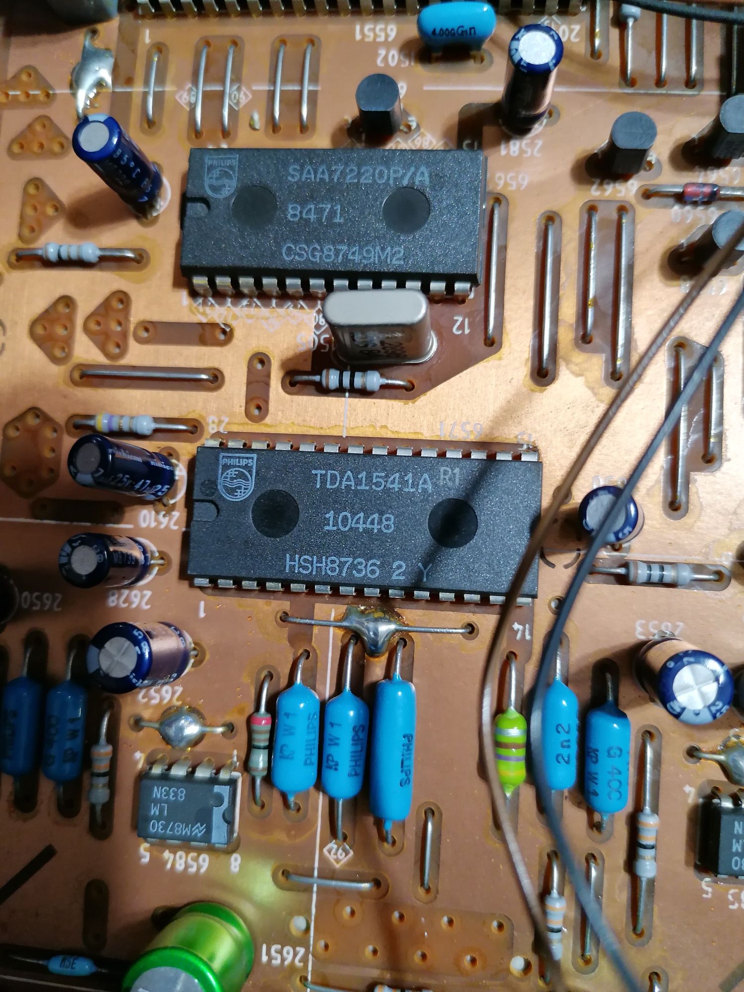 Компакт диск плеър модел  PHILIPS CD 471 -DAC TDA1541 A