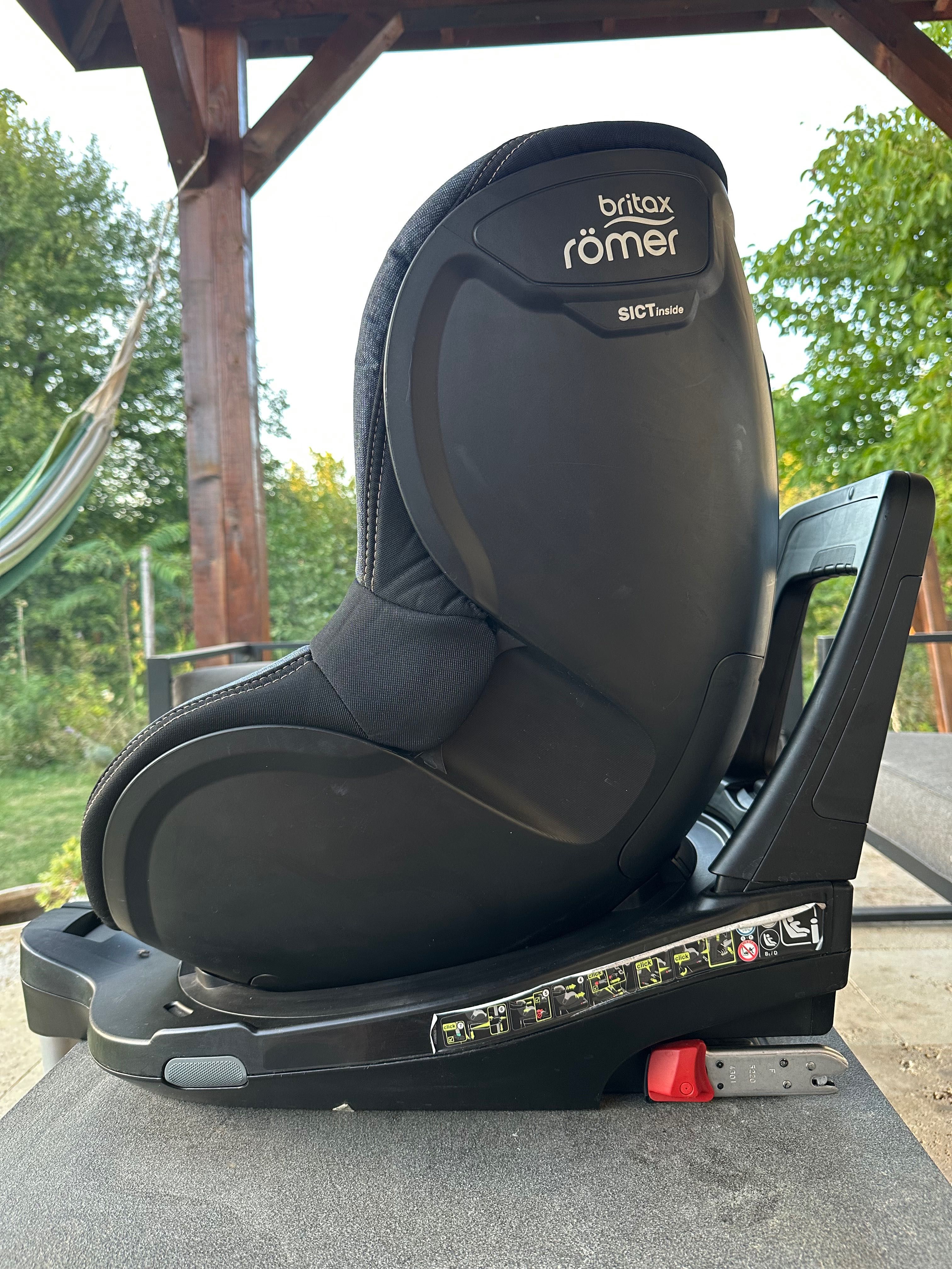 Столче за кола Britax Romer Dualfix M i-Size
