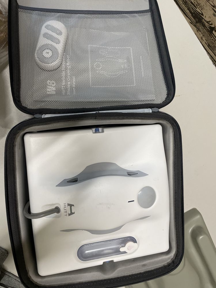 Xiaomi HUTT W8 мияч на прозорци, робот за прозорци