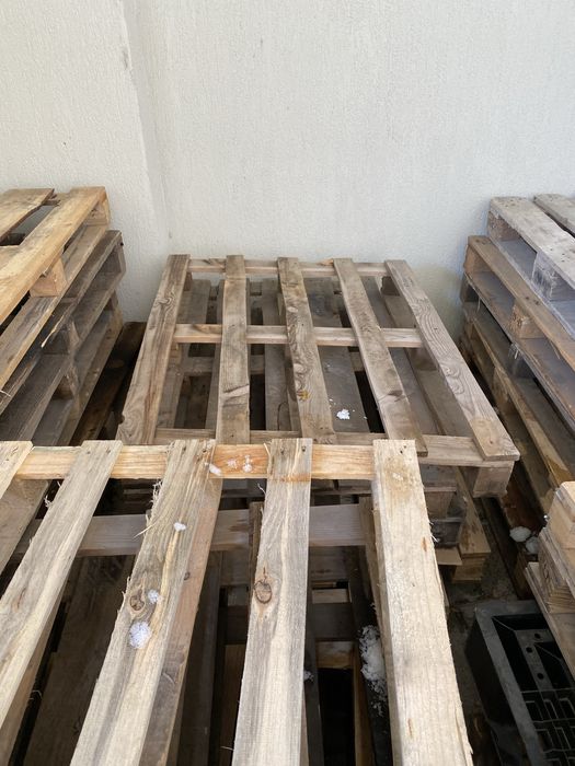 Палети,дървени скари