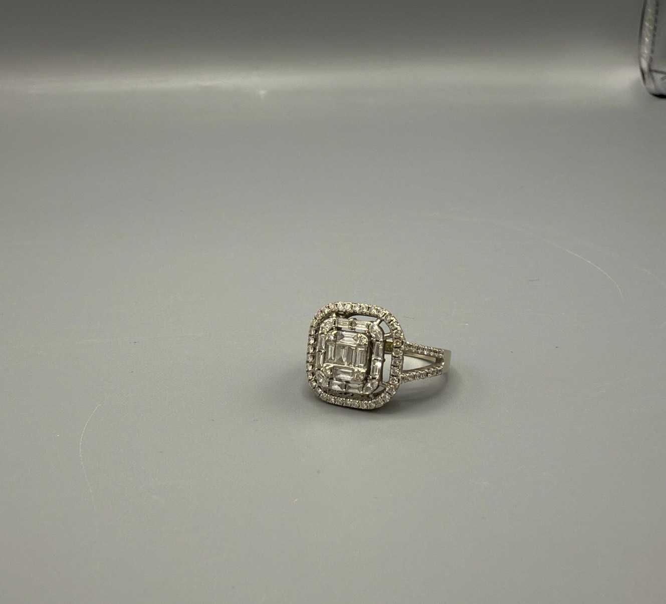 Inel de Aur 4.30Gr/14K cu Diamante