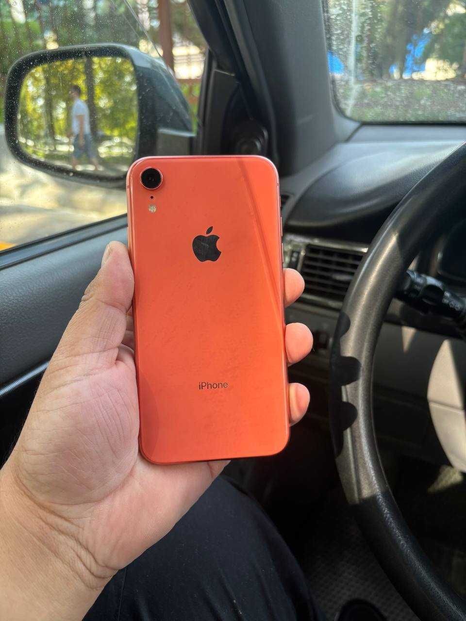 iPhone XR 128GB ideal!
