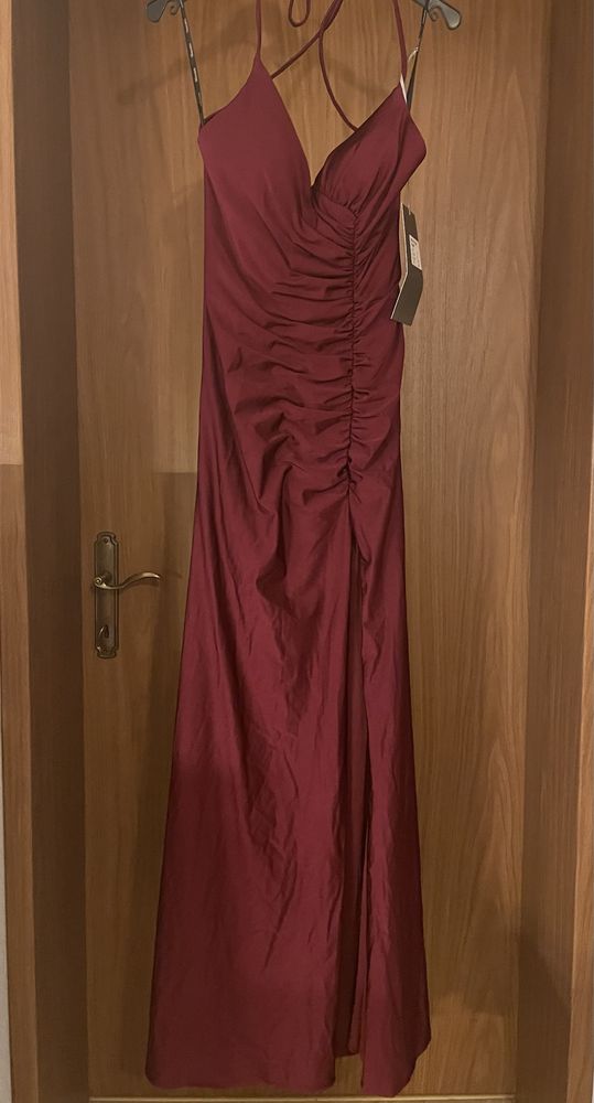Rochie de seara visinie