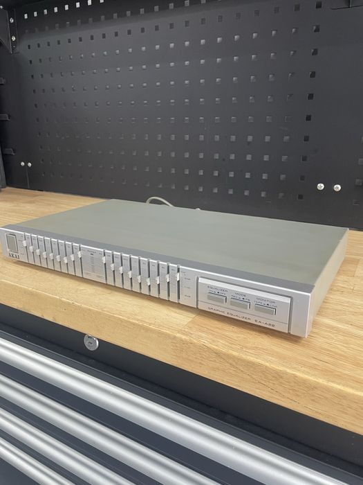 Egalizator akai ea-a22 9 benzi canal