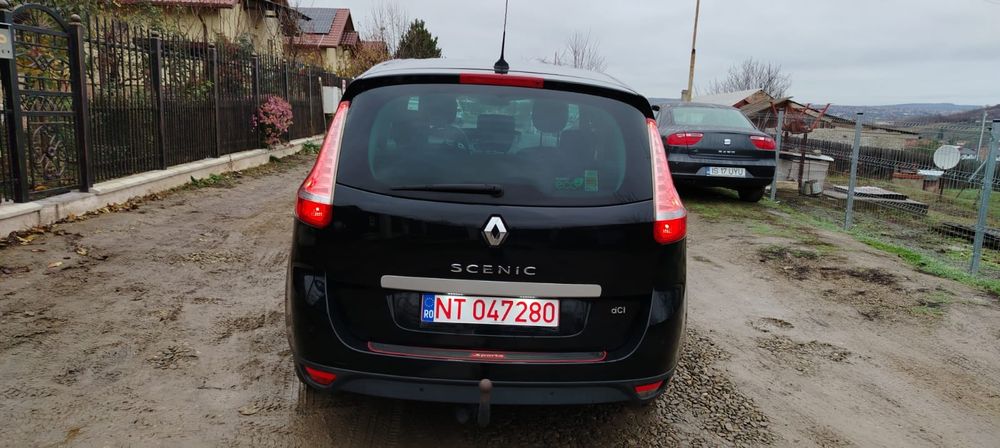**  Renault Scenic Bose Edition 1.6 diesel euro 5 **