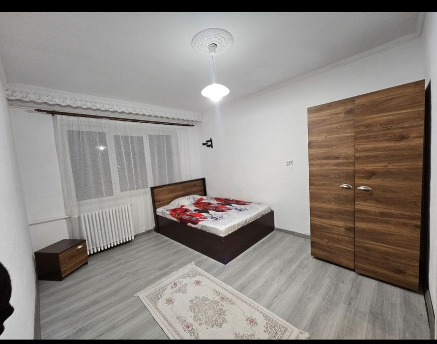 Închiriez garsoniera mobilata și  utilata zona Mărășești, bloc Ovasal