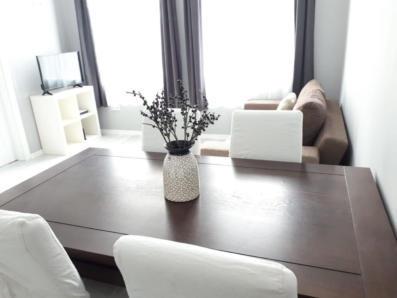 Продава се Двустаен апартамент в Варна, Погреби - 89 кв.м за 2461 €/кв.м - Снимка #7