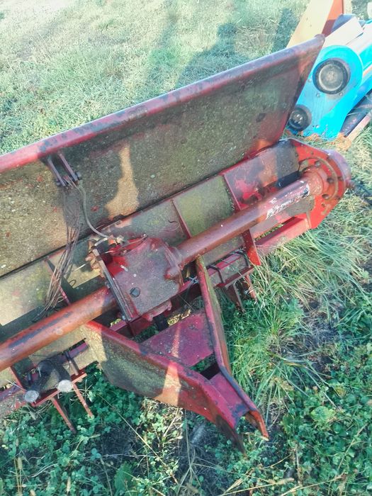 Vând utilaje agricole