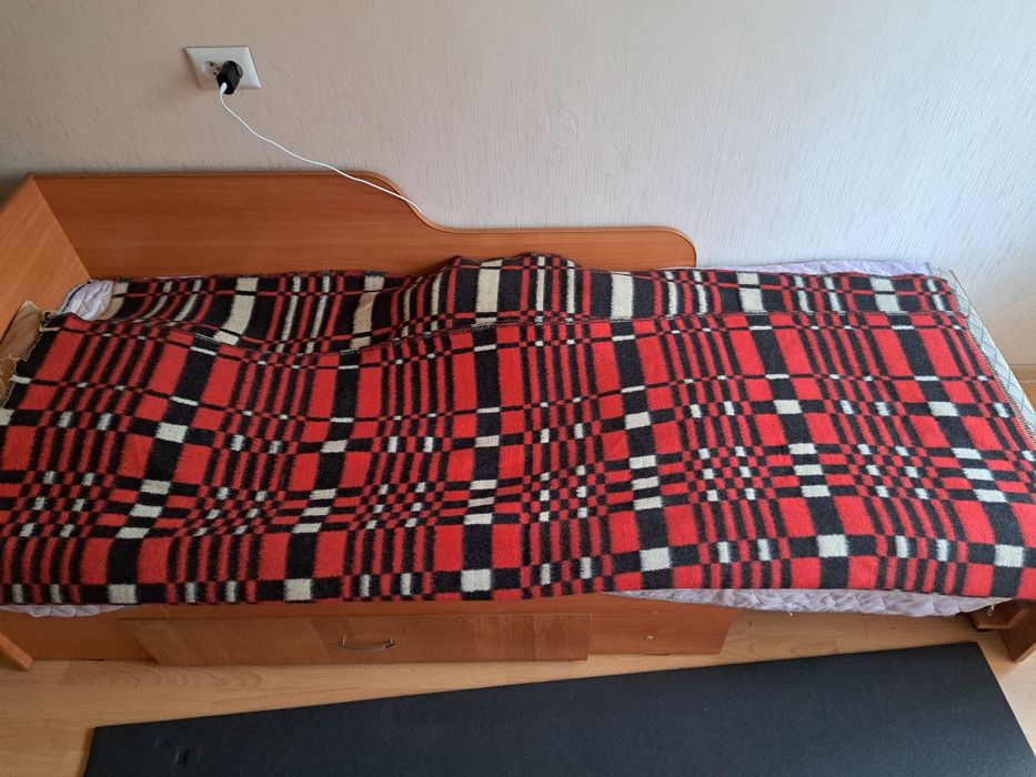 Продам одеяло шерстяное