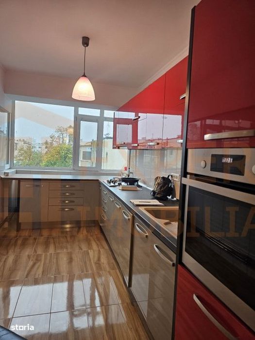 Apartament 3 camere de vanzare Zona Icil, Constanta