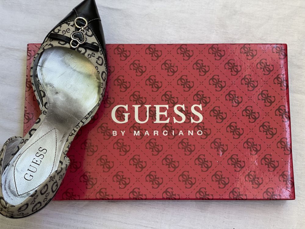 Обувки Guess by Marciano, размер 36