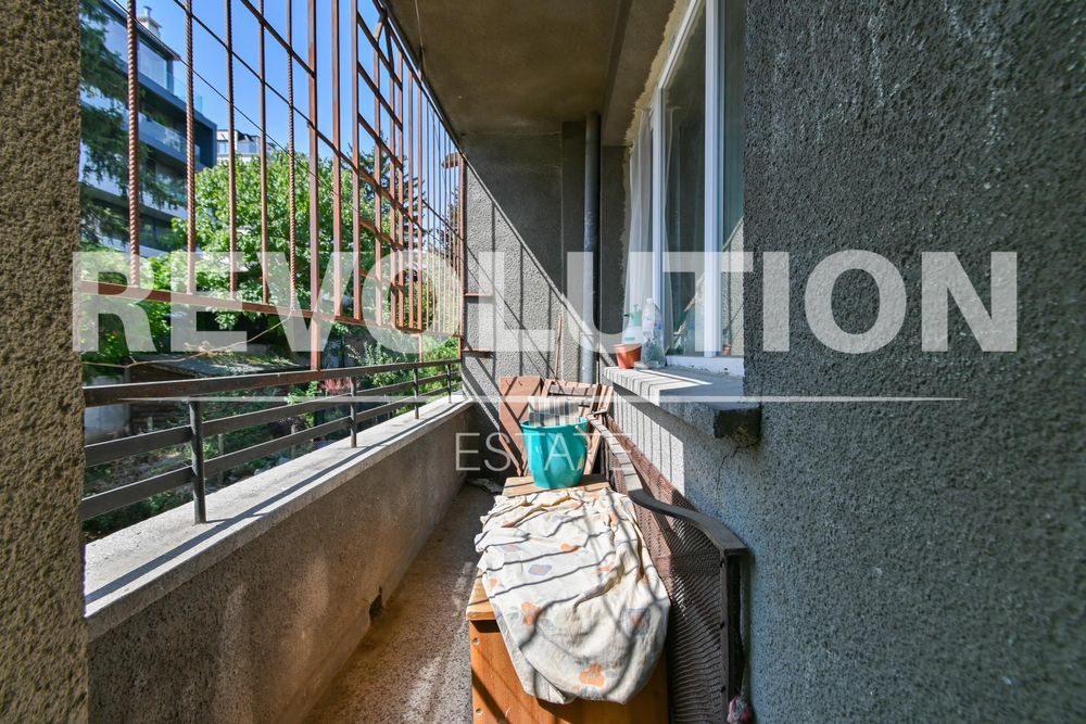 Дава се под наем Тристаен апартамент в София, Лозенец - 80 кв.м за 500 € - Снимка #13