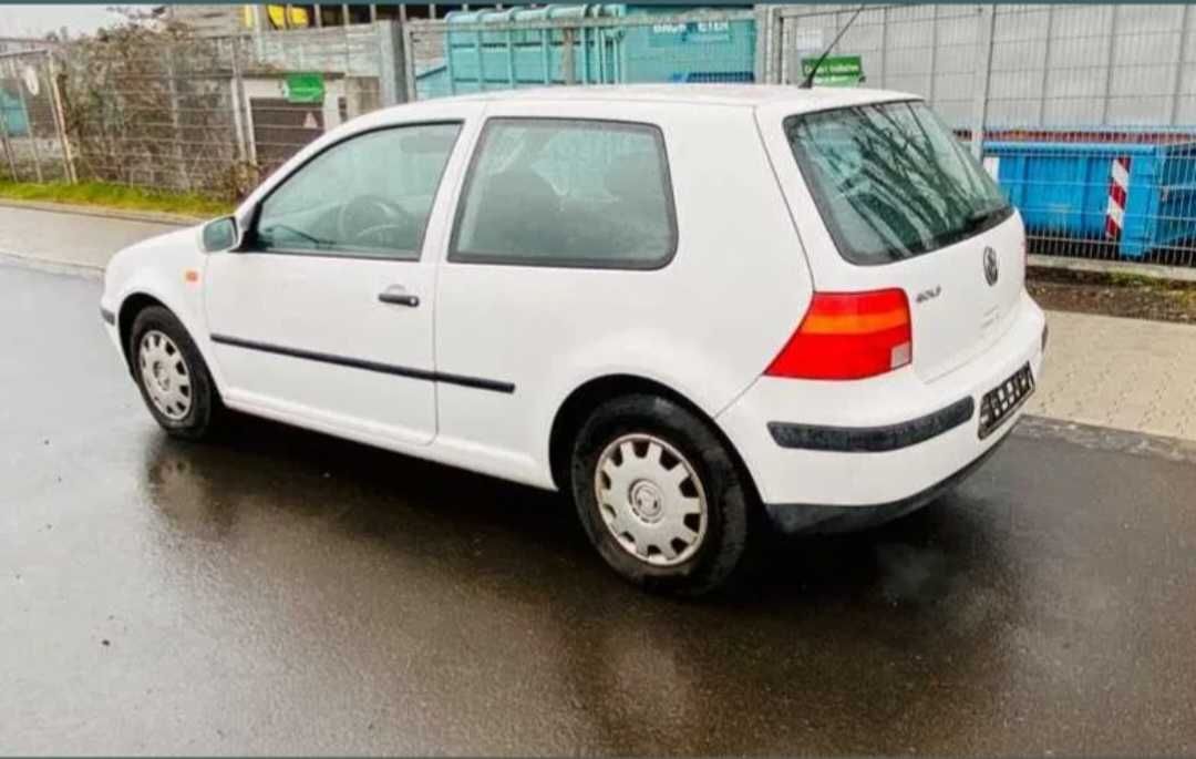 VW Golf 1.4 16V 75к.с 2002г
Продава се само на части!!!
