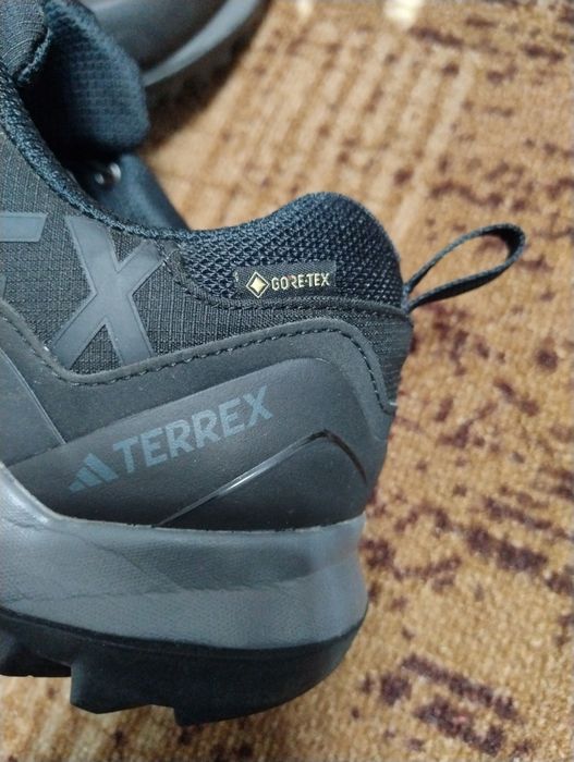 Спортни обувки adidas terrex
