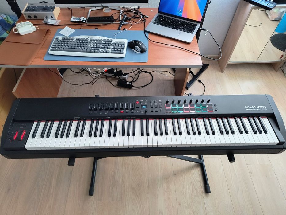 M-Audio Hammer 88 Pro USB/MIDI Controller, aftertouch
