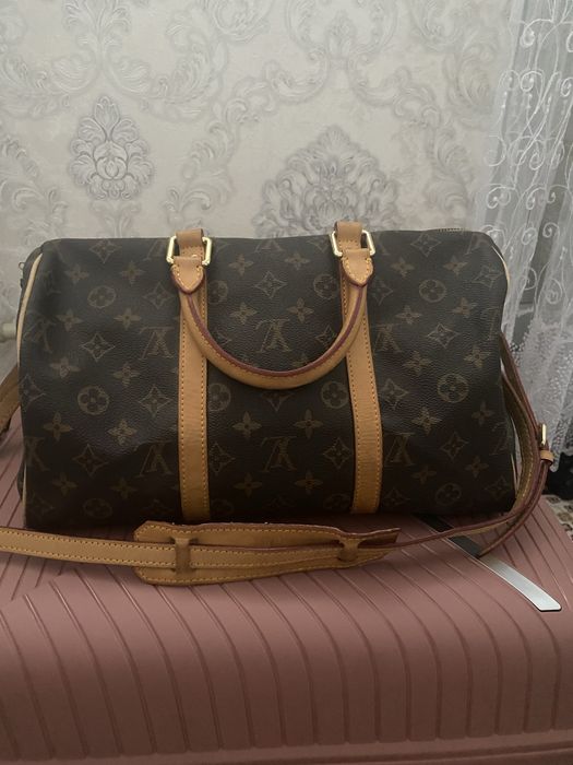Продам сумку LV