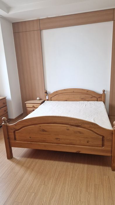 Кровать с тумбой