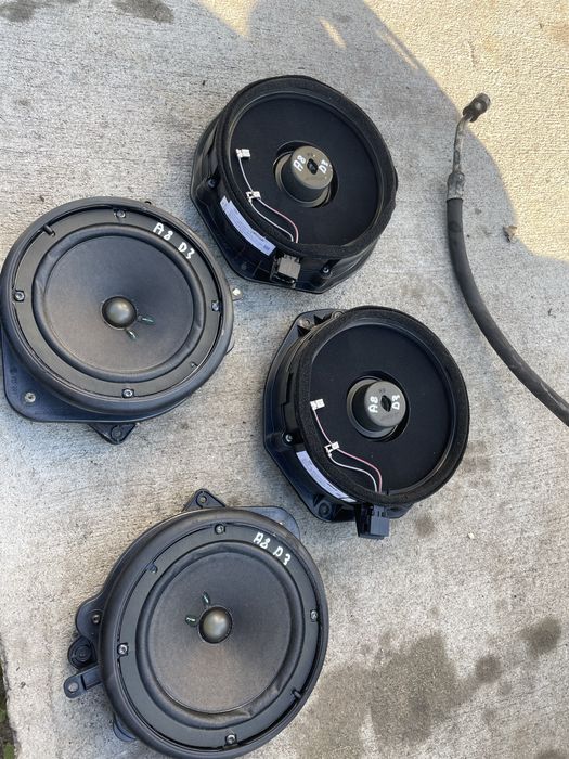 Boxe audio Bose fata / spate / plansa / luneta Audi A8 dE