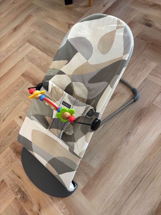 Balansoar BabyBjorn Bliss print Khaki/Green