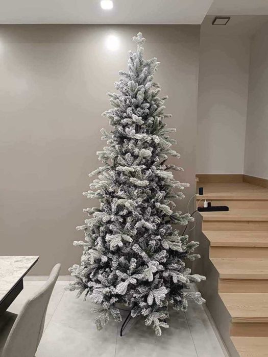 Изкуствена елха K r i n g Melbourne/Цялата заснежена с метална стойка