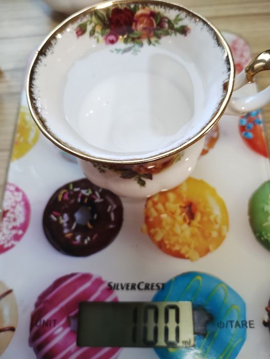 Old country roses за кафе