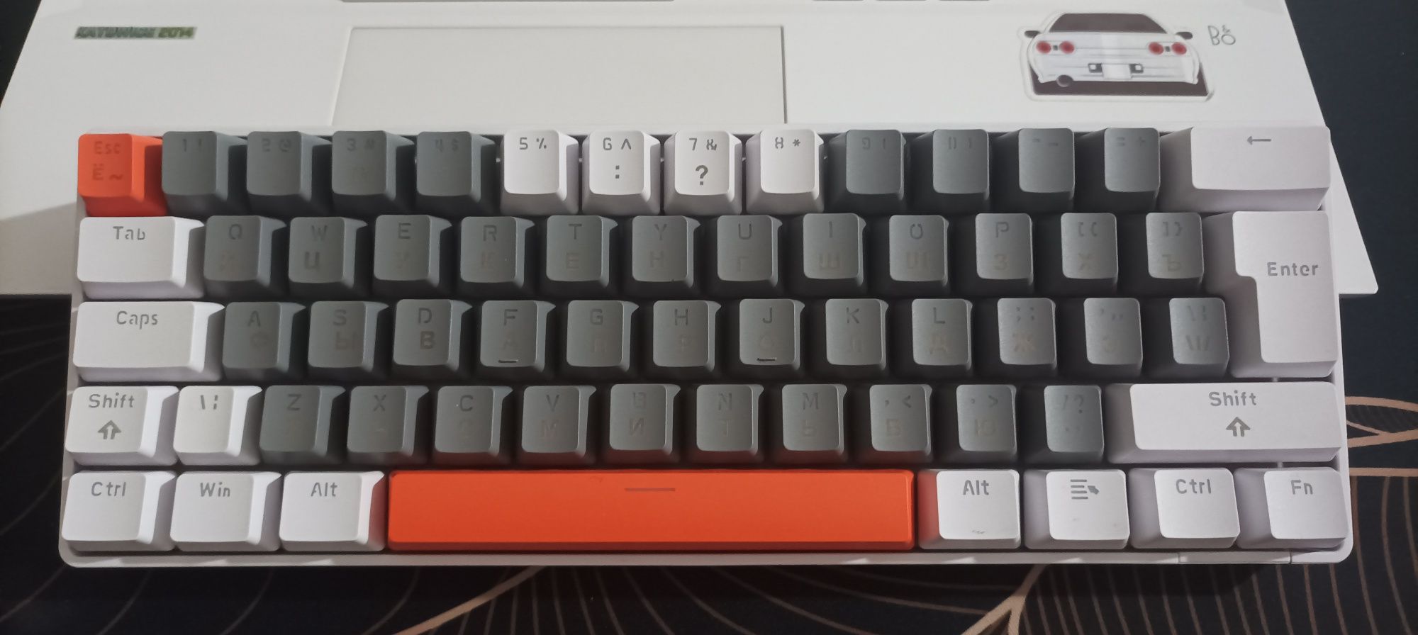 Продаю механическую клавиатуру Ziyoulang T60 RGB — почти новая!