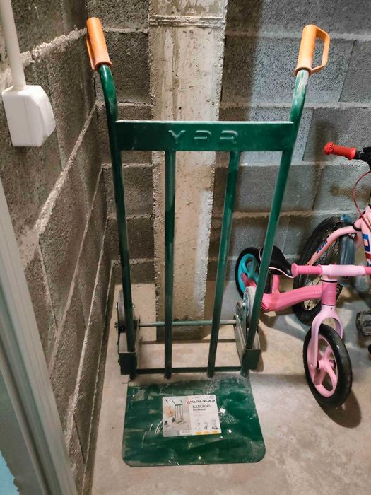 Транспортна Количка за стълби 200 кг