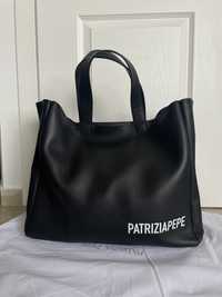 Patrizia Pepe черна tote чанта
