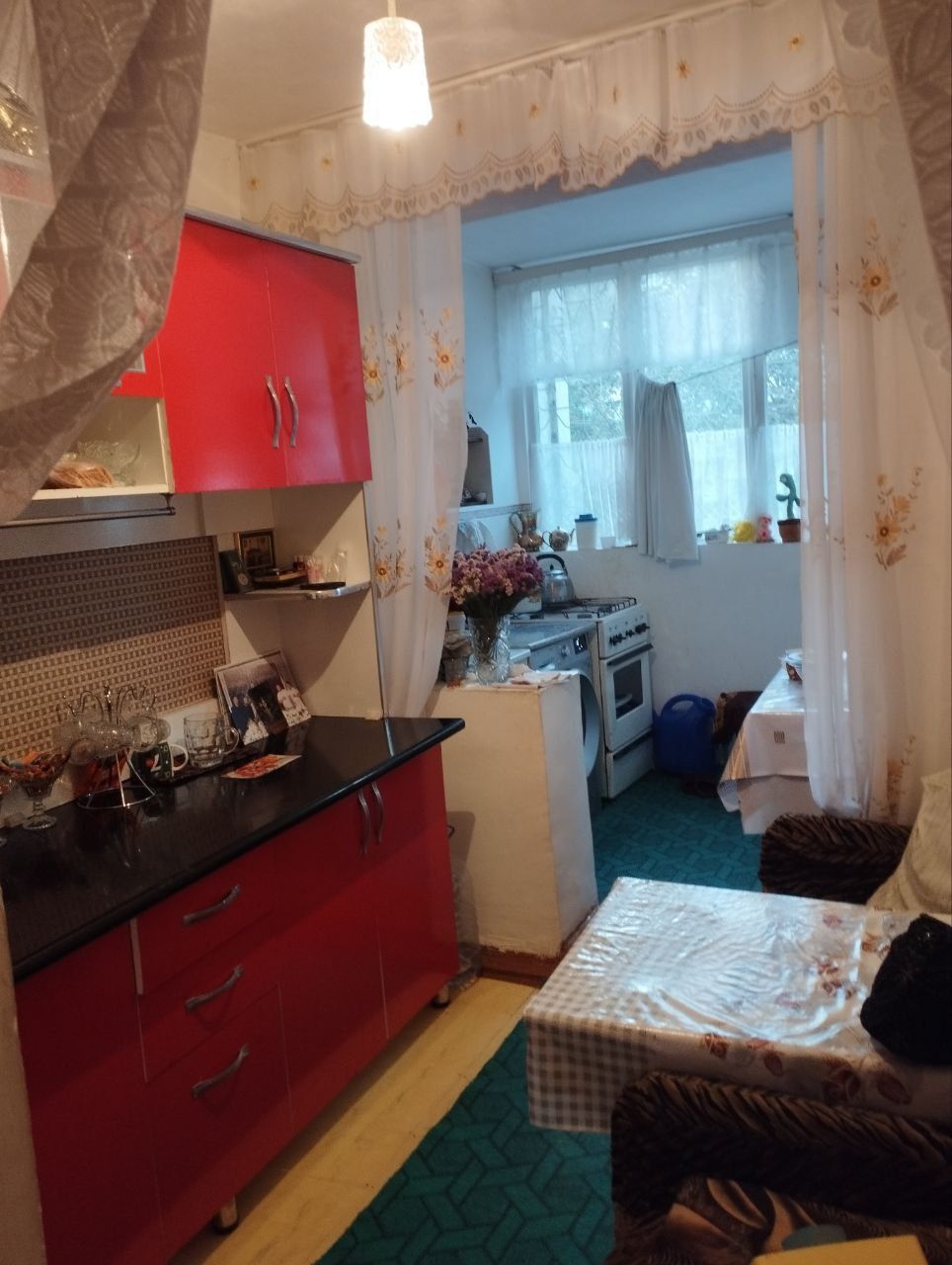 Уй сотилади. Продаю свою квартиру