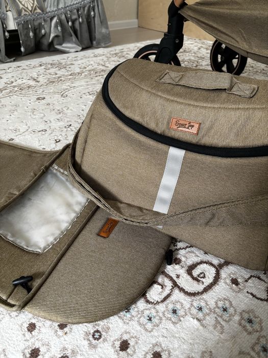 Коляска трансформер с аксессуарами-готова к использованию