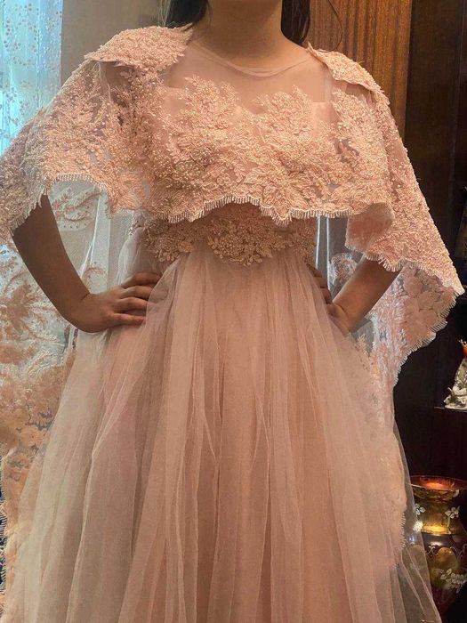 платье вечерние -нежное не обычное