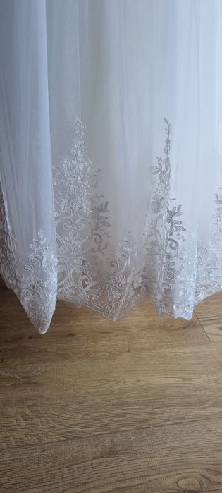 Rochie mireasa nouă