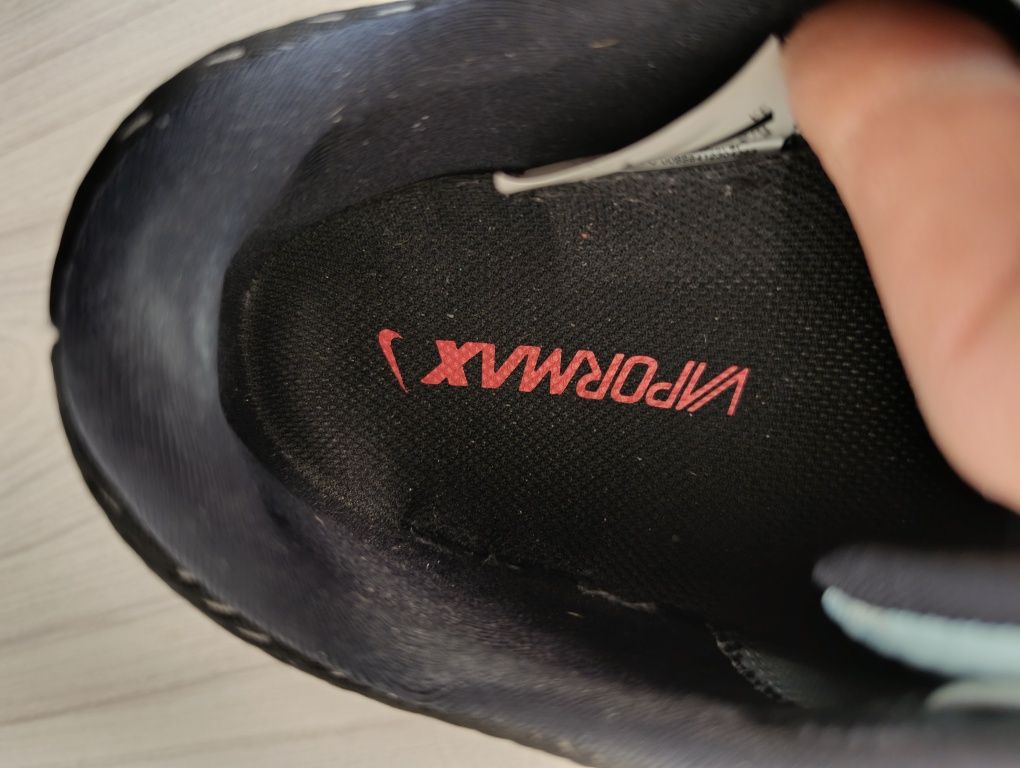 Nike Air Vapormax оригинални маратонки 40 номер