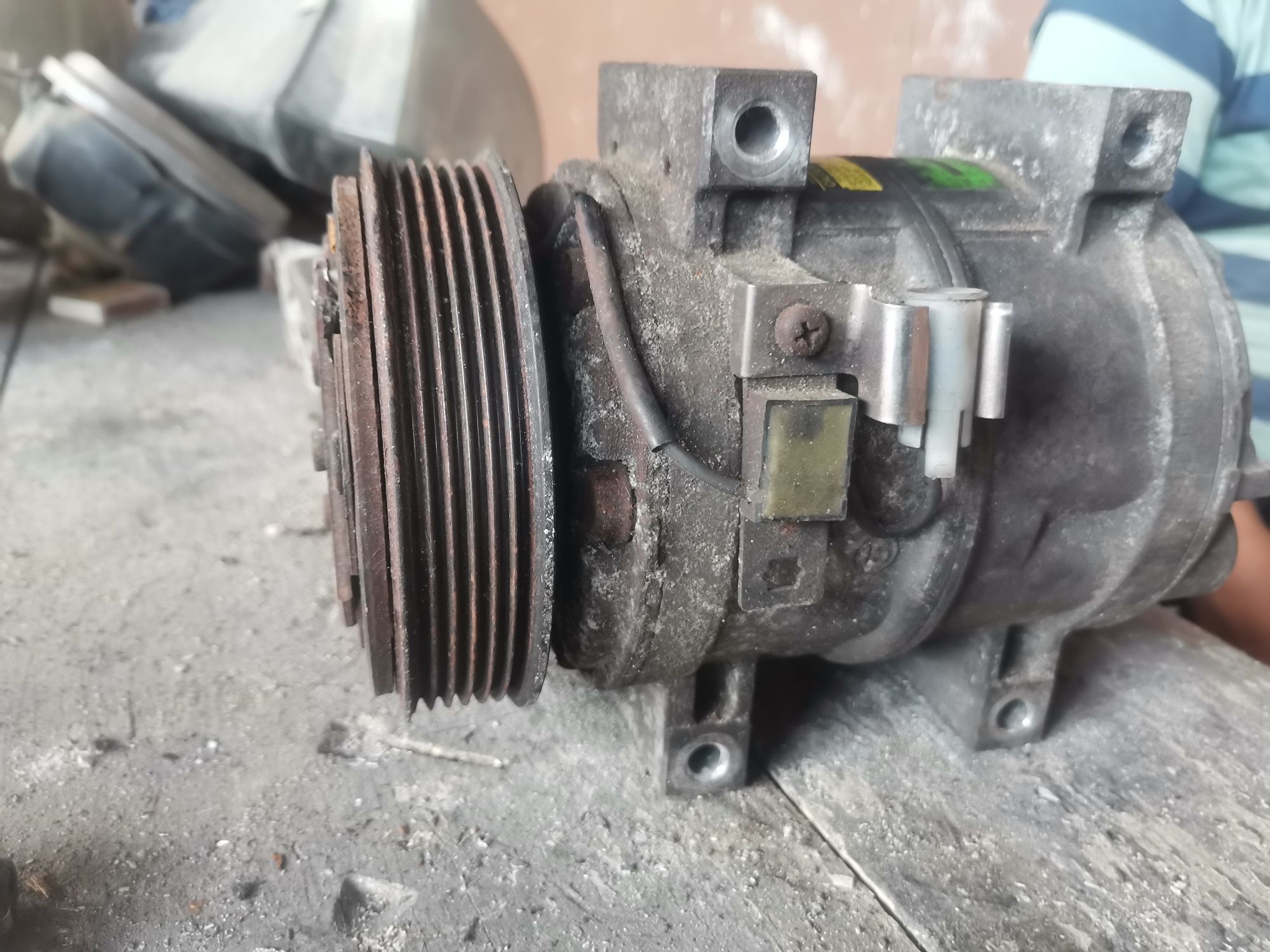 Компресор климатик за volvo s40, v40, v50, v70