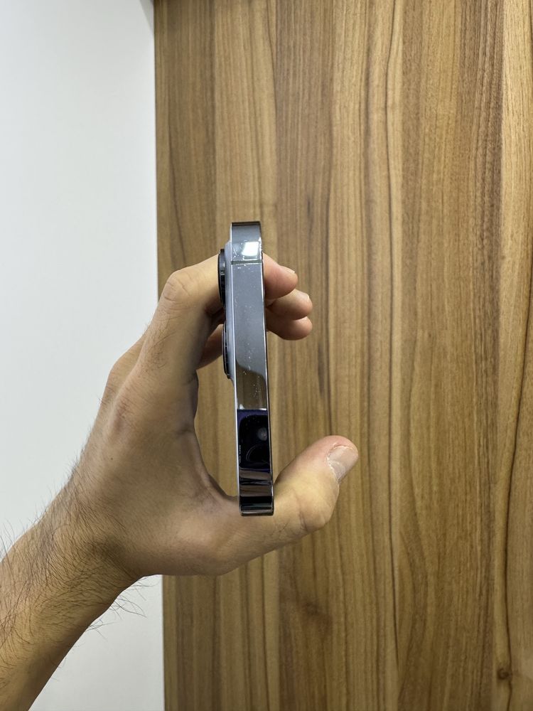 iphone 13pro, blue, 256gb, 79%, korobka dokumetlari bor