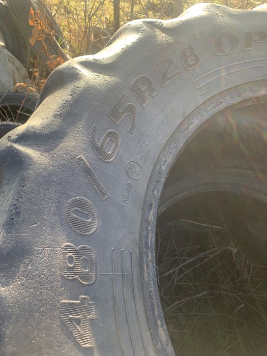 Vand 2 anvelope tractor/600/65R38 2300/buc