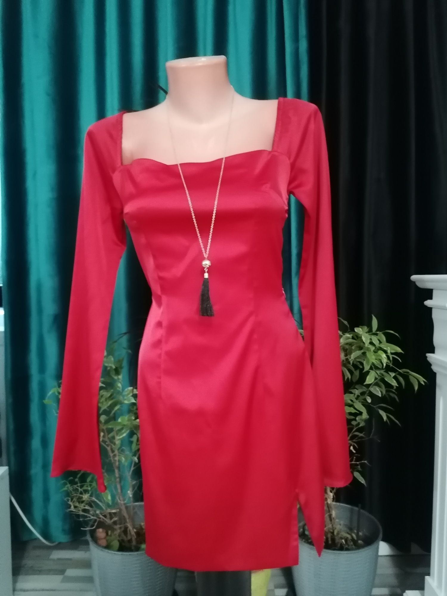 rochie cu spatele gol