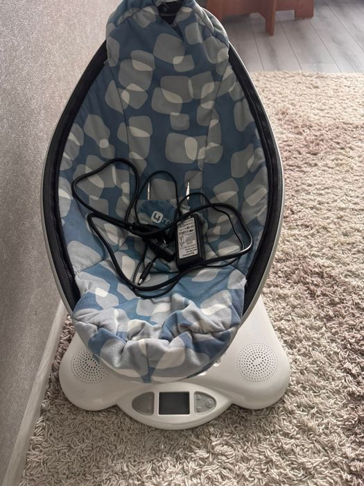 Продам качающуюся кроватка 18 000