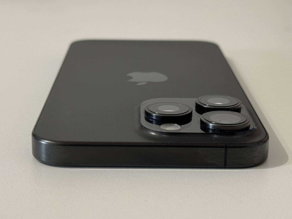 Бартер! Перфектен iPhone 15 Pro Max 512GB Black Titanium (Черен)