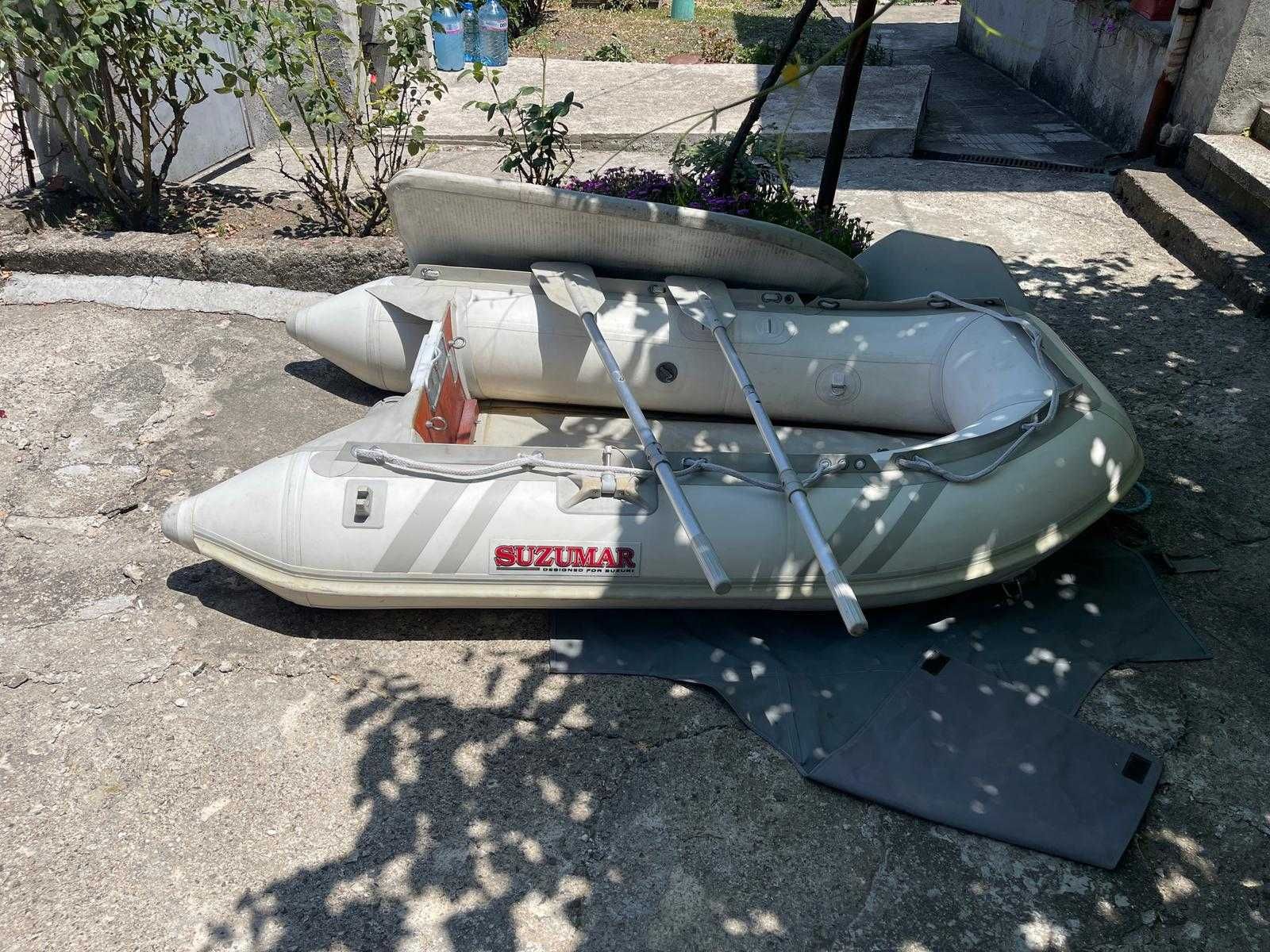 Лодка AquaSmart и Suzumar.