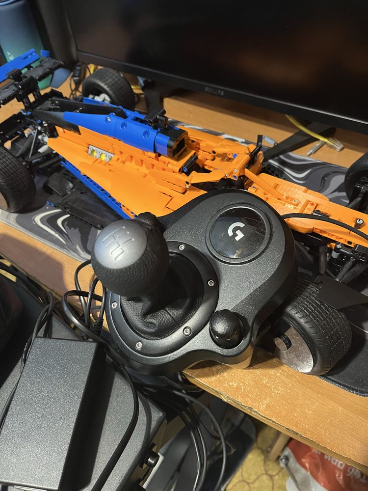 Logitech G923 като нов