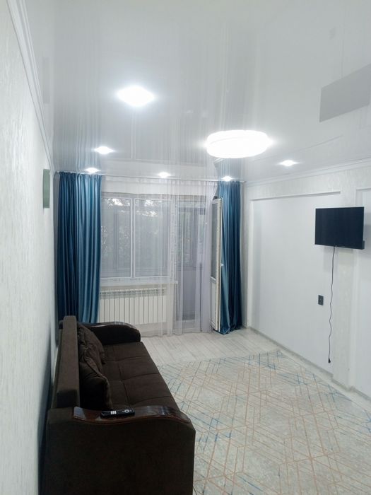 Сдам на длительный срок двухкомнатную квартиру