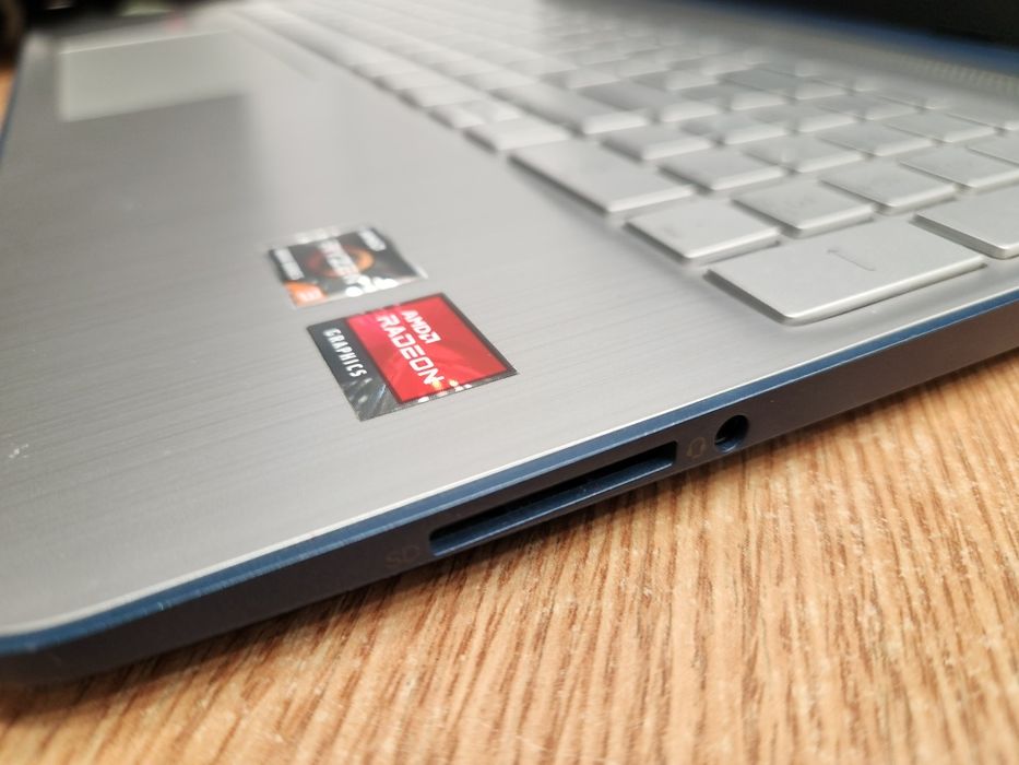 Hope Amanet P11-HP 15s/Ryzen 3-5300u/ram 8gb/Ssd 256gb