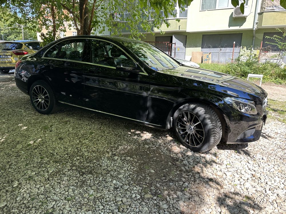 Mercedes C220d 4matic - в отлично състояние