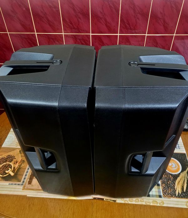 Boxe active RCF 735A  cu huse  fixe