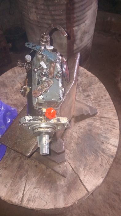 Vand motor u 445 numai ca e desfăcut motorul cu pompa de injectie u 44