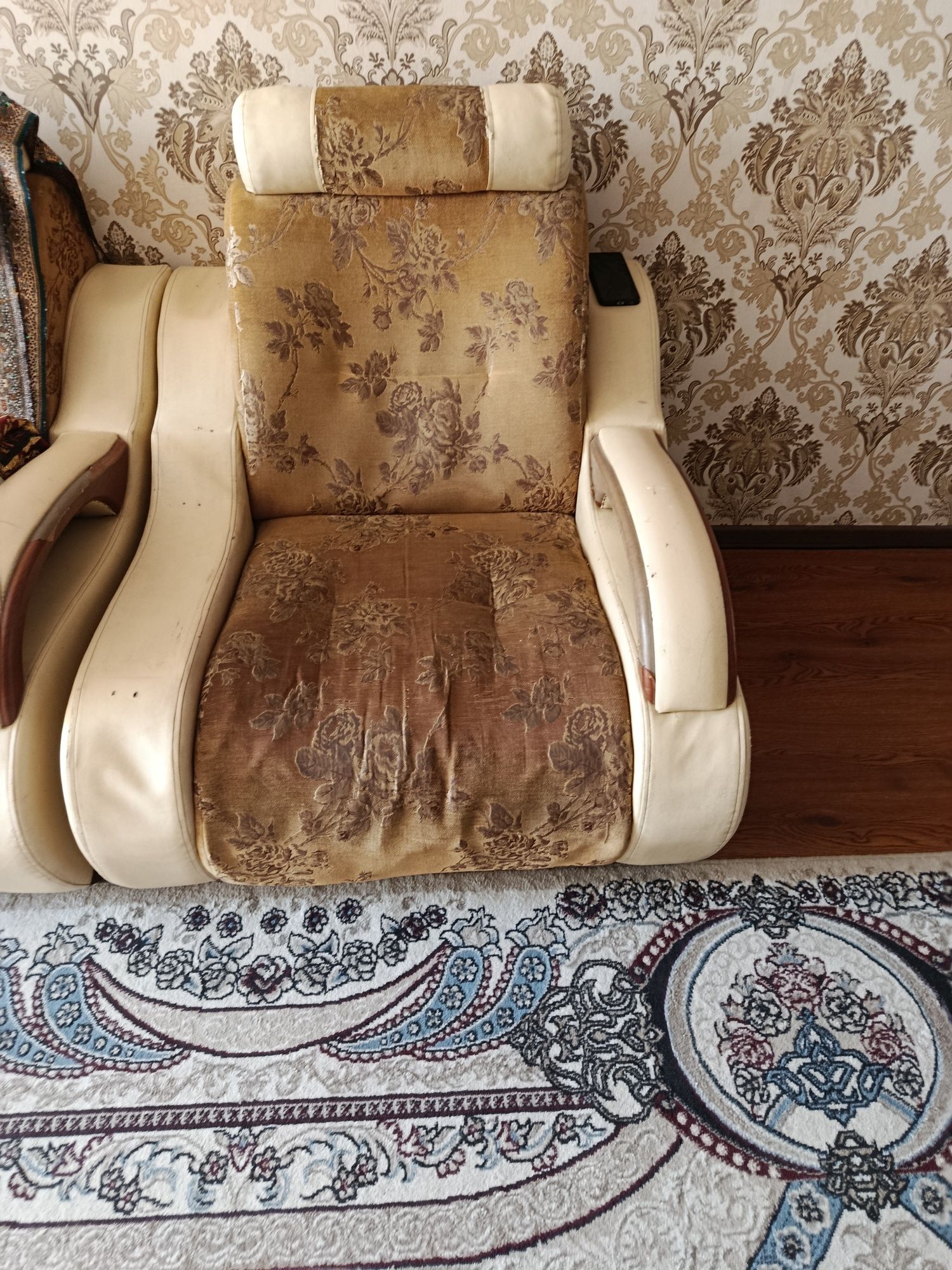 Диваны и креслы продажа