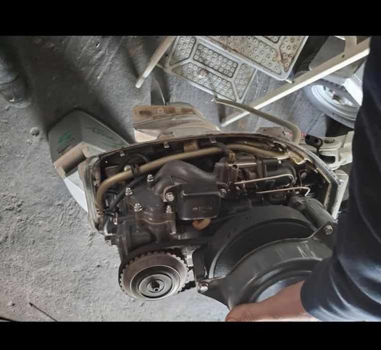 Motor honda 8 cai cu cisma scurta de 75 cm