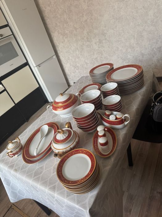 Сервис чайно-столовый Германия 12 персон